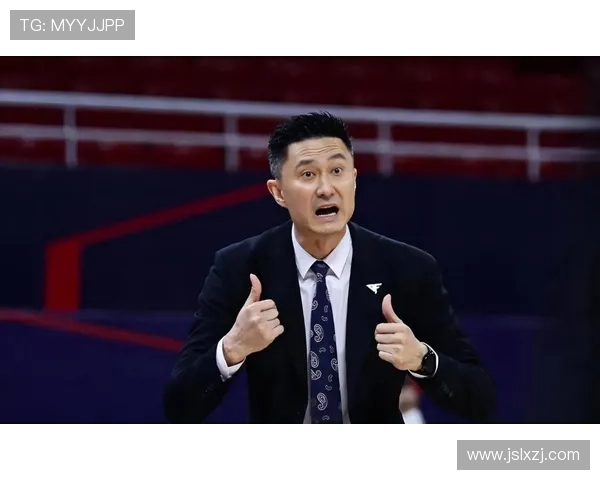 杜锋突发就医助教临时指挥